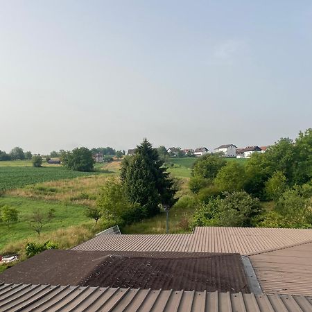 Vila Milka - Balkon - Besplatan Parking - Samostalna Prijava Karlovac Bagian luar foto