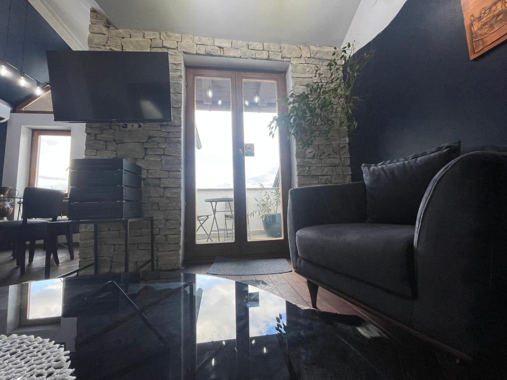 Vila Milka - Balkon - Besplatan Parking - Samostalna Prijava Karlovac Bagian luar foto